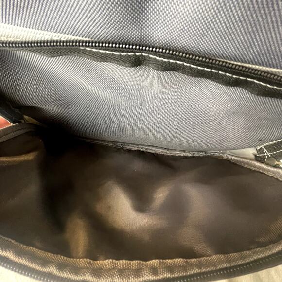 My Neighbor Totoro Grey Durable Messenger Bag & Small Zipper Pouch - Picture 11 of 16